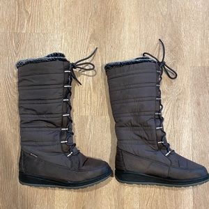 Kamik boots in size 8. Used in twice.